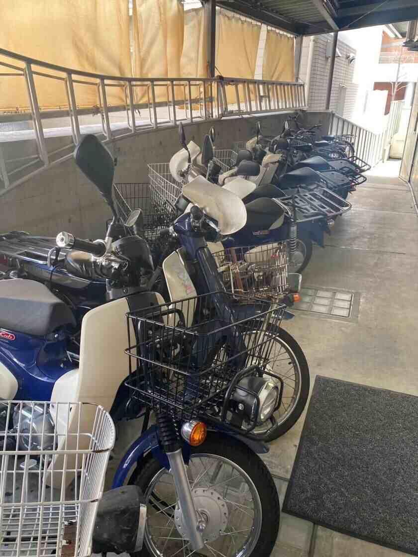 中国新聞緑井販売所の制服1