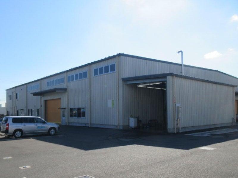 ウエインズトヨタ神奈川株式会社　秦野サービスセンター店の制服5