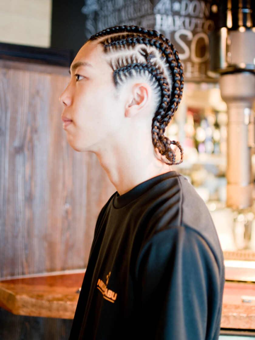 NIKUAZABU 新橋店の制服6