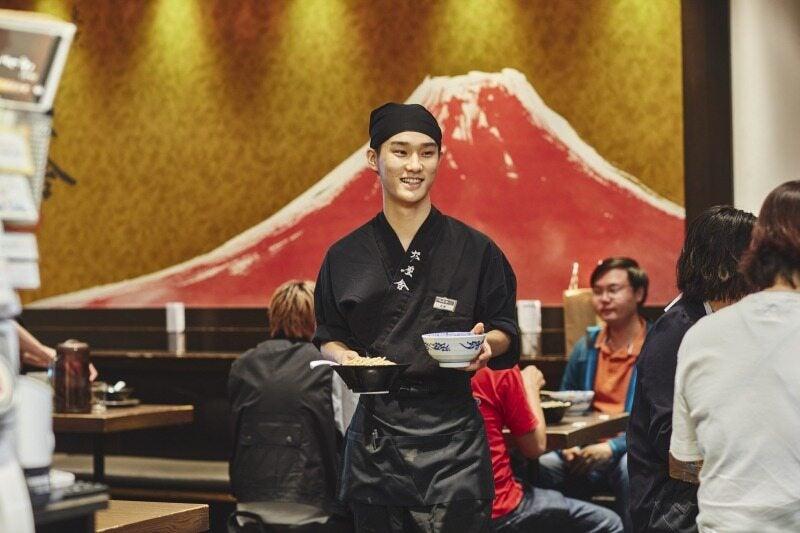 六厘舎 羽田空港店の仕事画像1