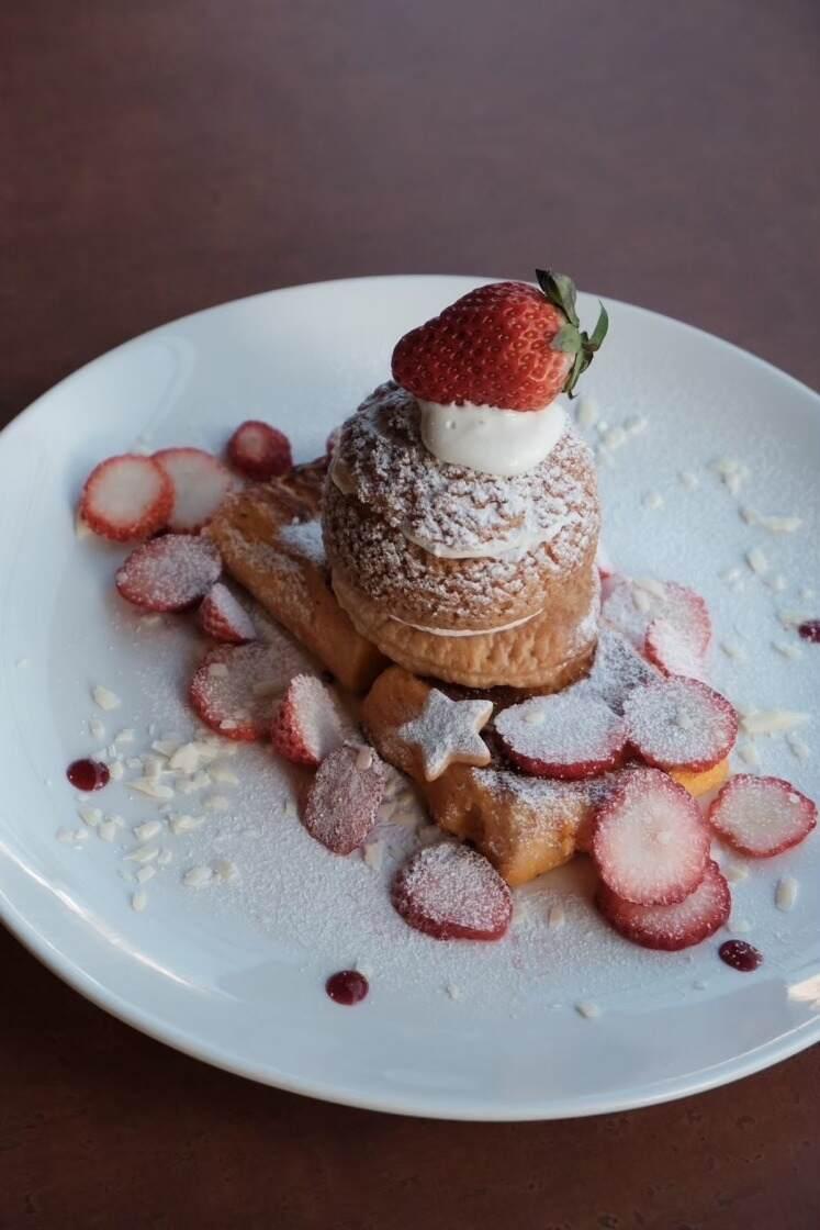 きわみ saredoフレンチトーストかふぇの制服3