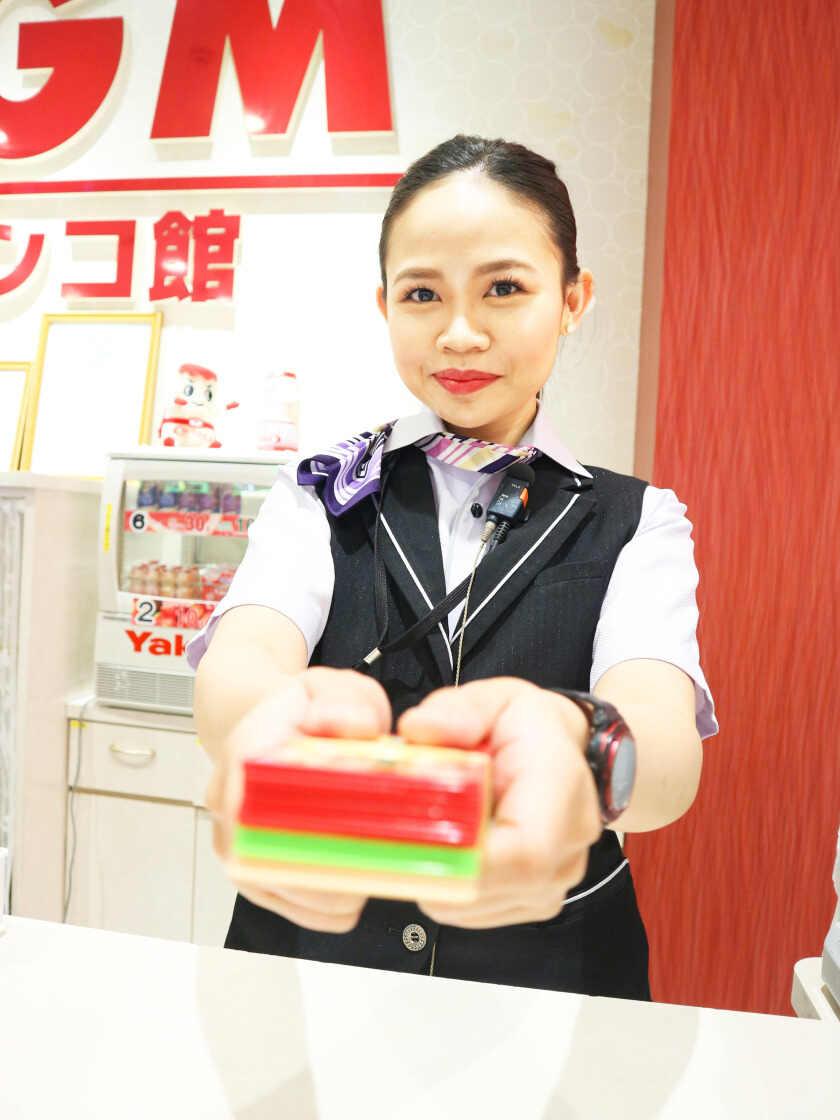 MGM成田店の制服2