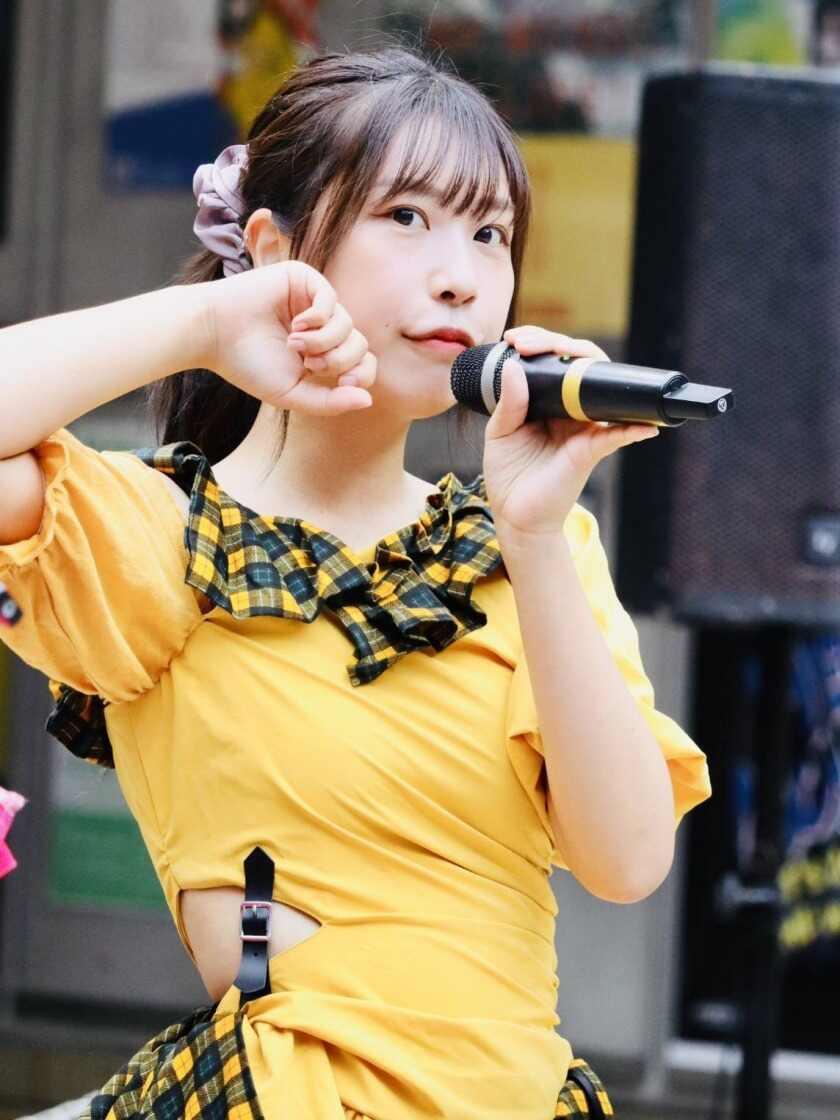 株式会社フロンティアコーポレーション　002の制服2