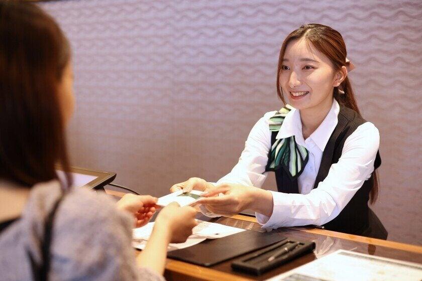 ヒューマンコミュニケーションズ株式会社の制服2