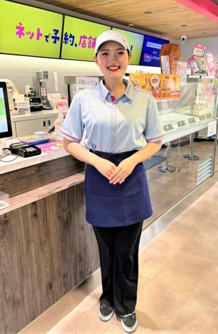 サーティワンアイスクリーム　熊本東バイパス店の制服1