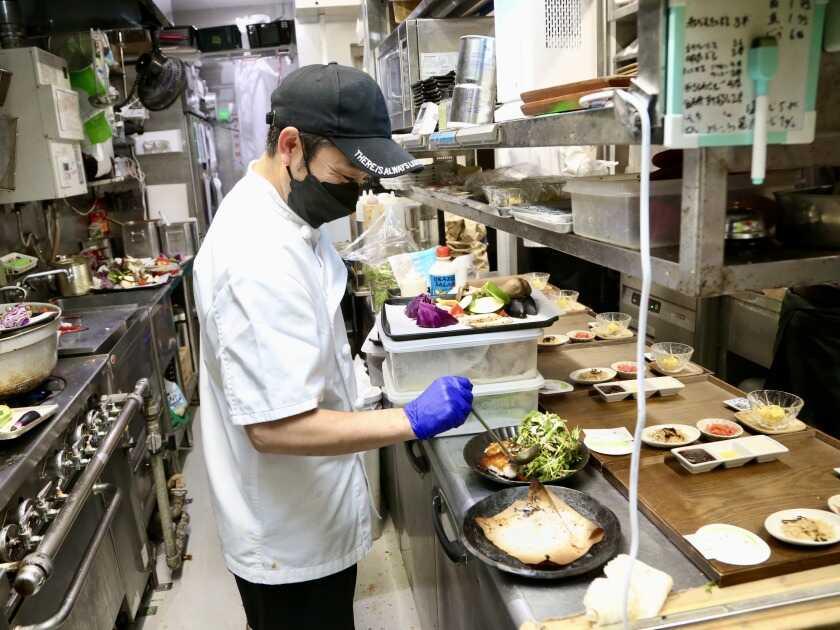 やさいの王様　日比谷シャンテの制服3