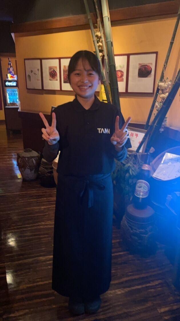 炭火焼肉 炭炭の制服4