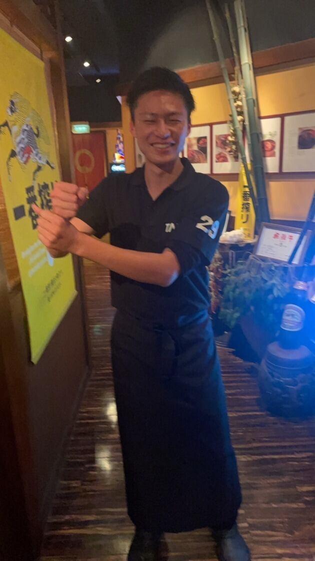 炭火焼肉 炭炭の制服6