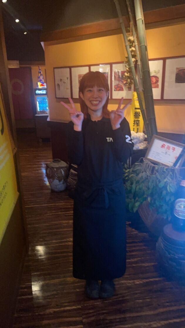 炭火焼肉 炭炭の制服3