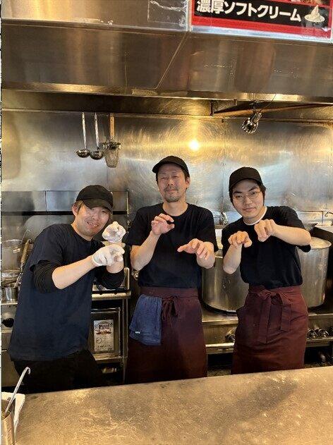 麺家くさび郡山富田店の制服2