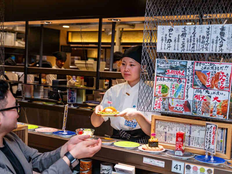 回転寿司 根室花まる 南25条店の仕事画像2