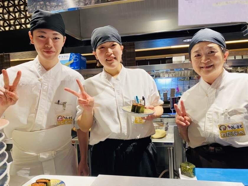 立食い寿司 根室花まる 錦糸町店の制服1