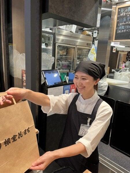 立食い寿司 根室花まる FOOD＆TIME ISETAN YOKOHAMA店の仕事画像3