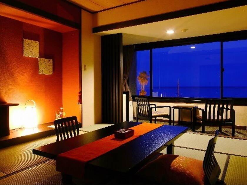 浜辺の湯・浪漫の歌 宿中屋の制服4