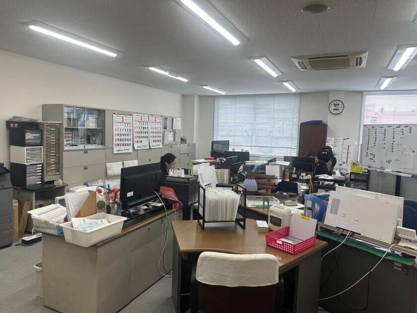 株式会社三豊商会の制服2