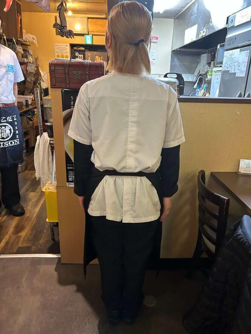北海道海鮮市場 がんがん。の制服3