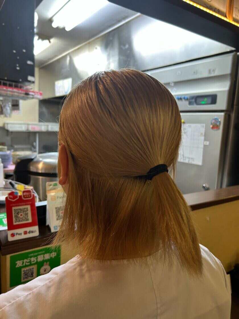 北海道海鮮市場 がんがん。の制服1