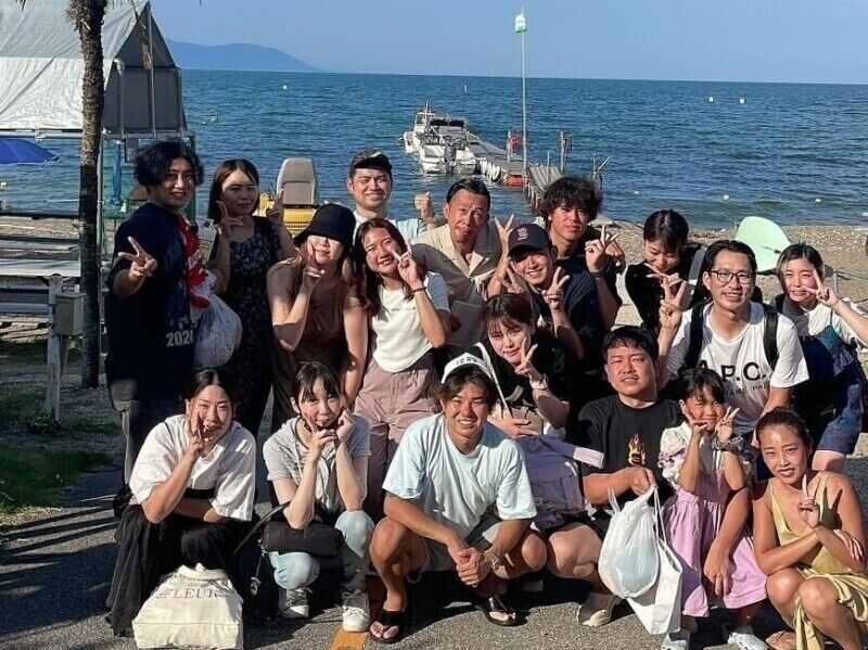 RJホールディングス株式会社の制服4