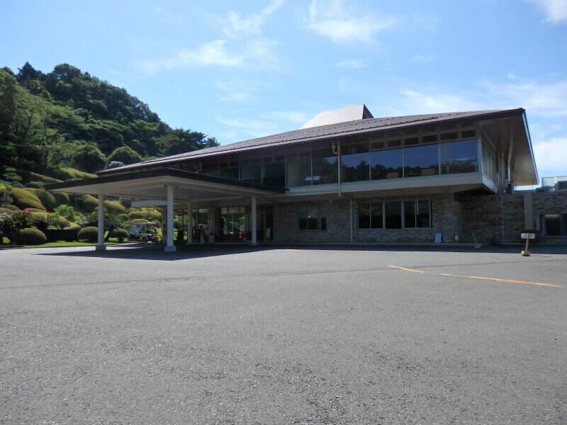 中津川カントリークラブ レストランの仕事画像1