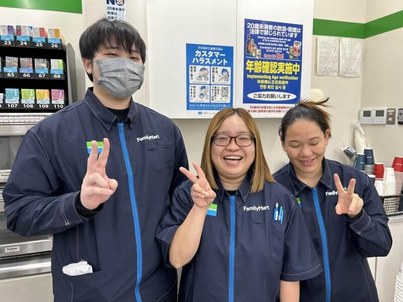 ファミリーマート港南４丁目店の仕事画像3