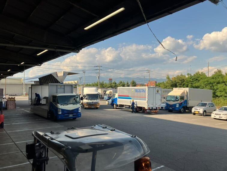 山梨名鉄運輸株式会社の仕事画像2