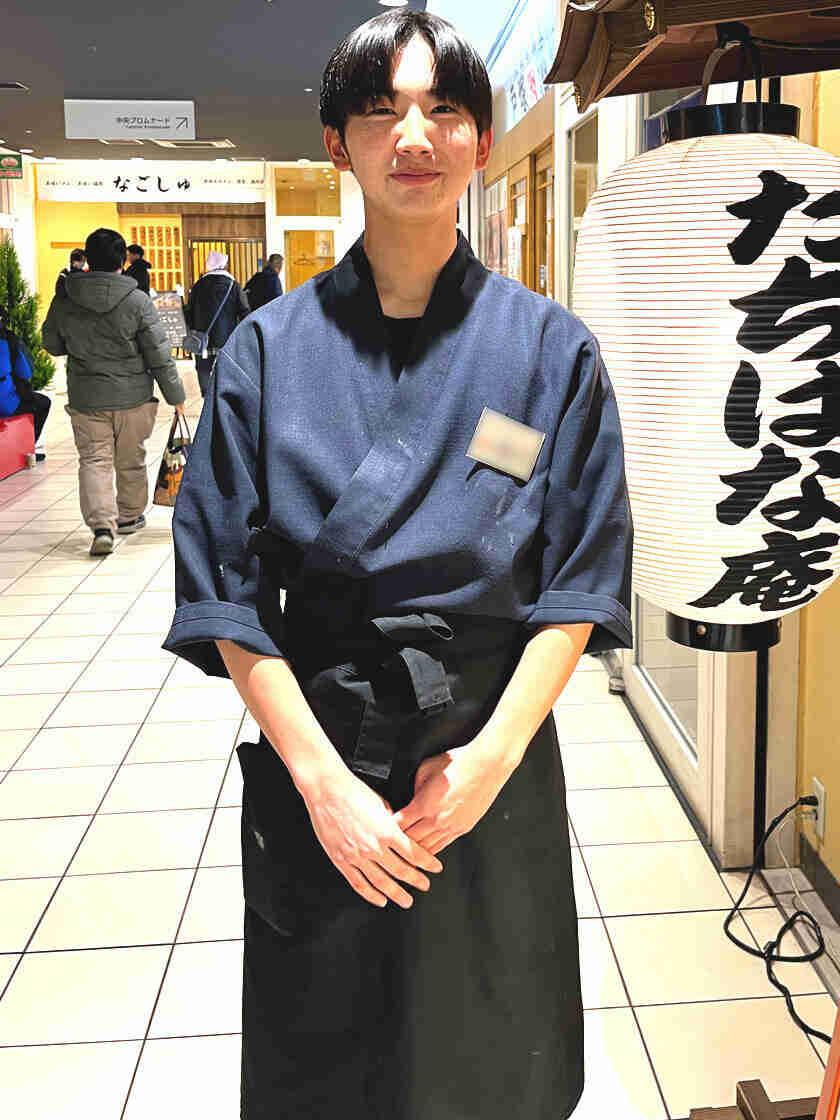 そば 酒肴 たちばな庵の制服3