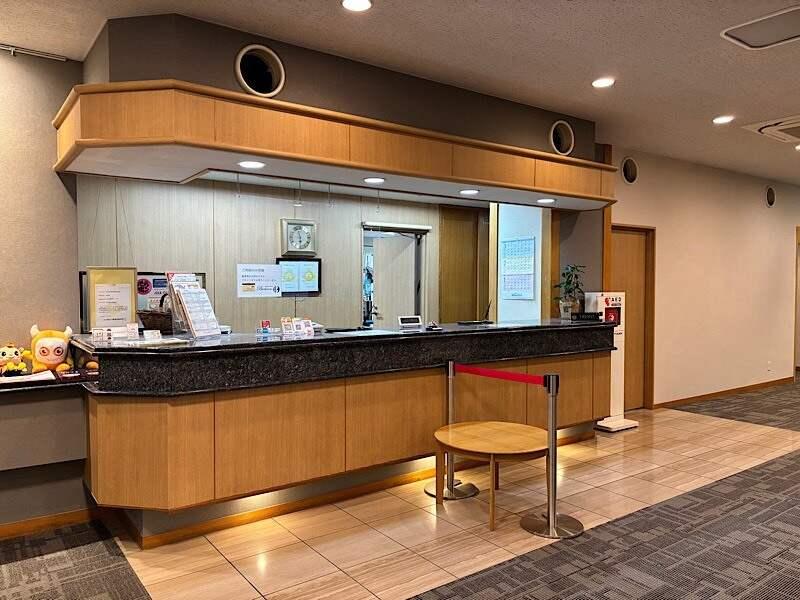 株式会社BRAVELYの制服2