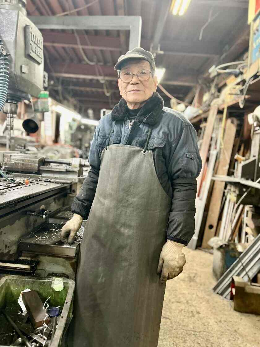 大栄工業株式会社寝屋川の制服2