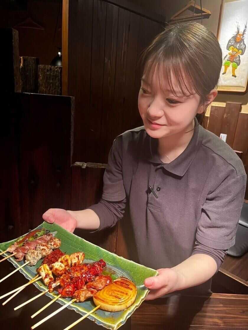 炭火焼き鳥 まさや灘前店の制服3