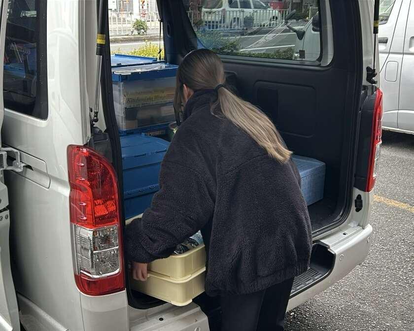 ファーストケータリング株式会社の制服3