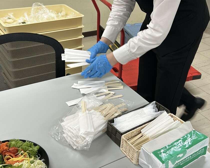 ファーストケータリング株式会社の制服8