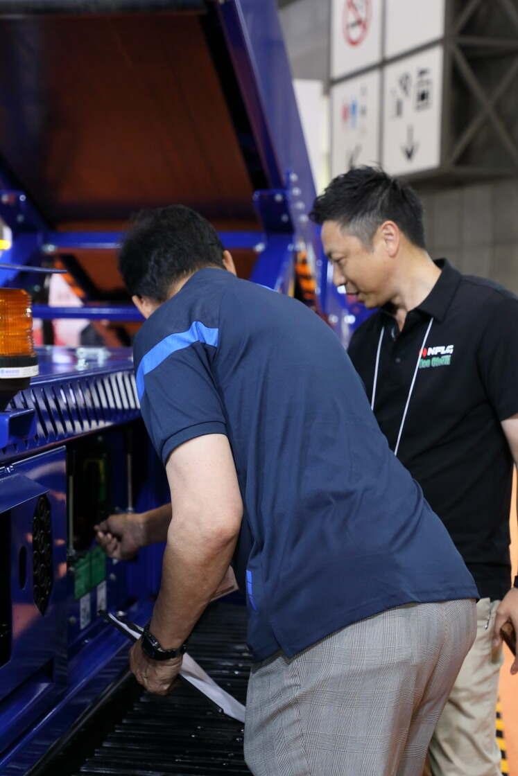 株式会社エコクリーンの制服8