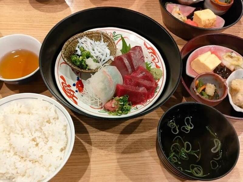 海鮮スタンドふじ新大阪店の仕事画像1