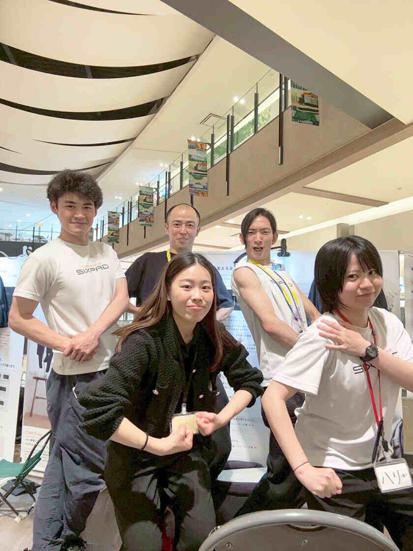 株式会社Alfine（アルフィン）の制服5