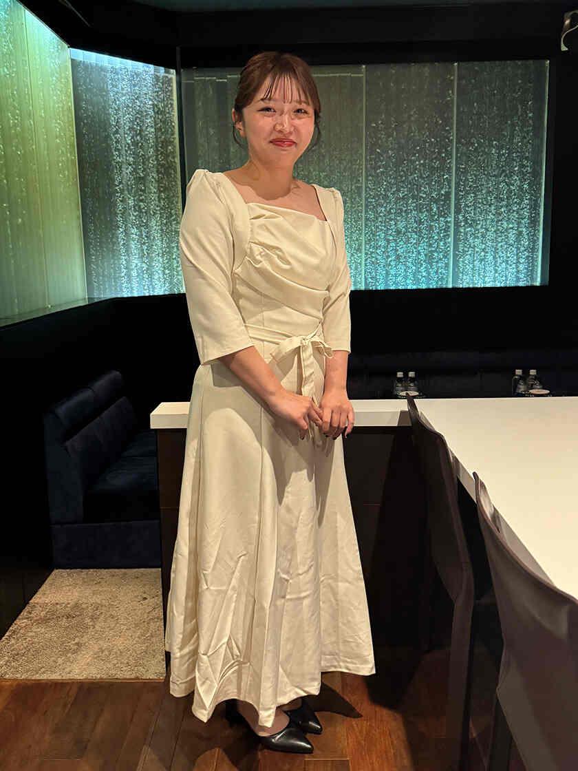 ラウンジ　and bubbles（アンドバブルス）の制服8