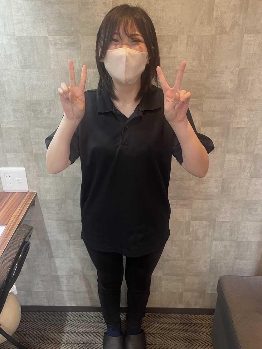 リラクゼーションハウス こりさの制服2