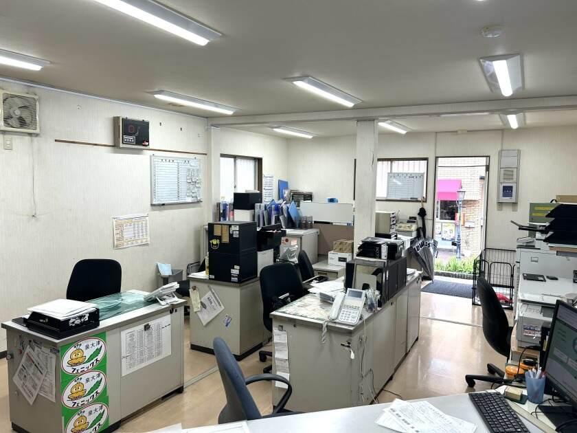 おーとらんど深井駅前店の制服2