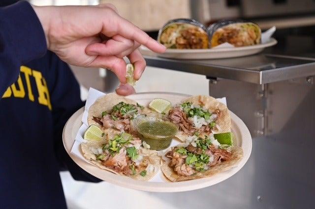 BULLDOG CAFE(キッチンカー)の仕事画像2