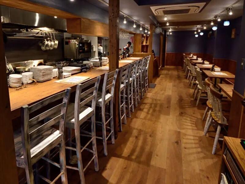 貝と白ワインのバル KAKIMARU綾小路店の仕事画像3