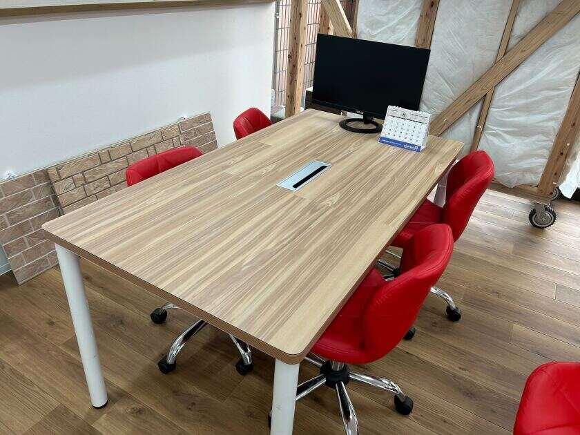 株式会社COLORS（スターペイント熊本南ショールーム店）の制服2