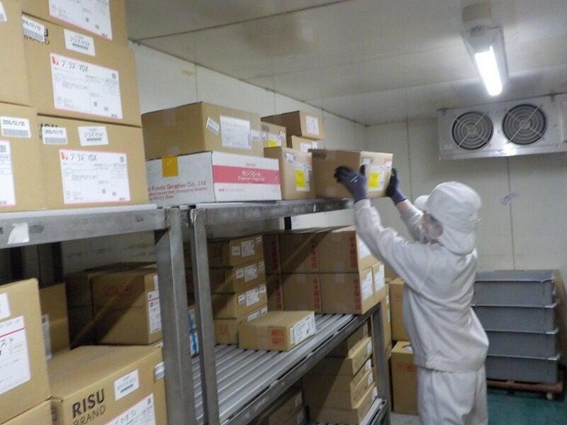 パン工場倉庫内での作業スタッフの仕事画像1