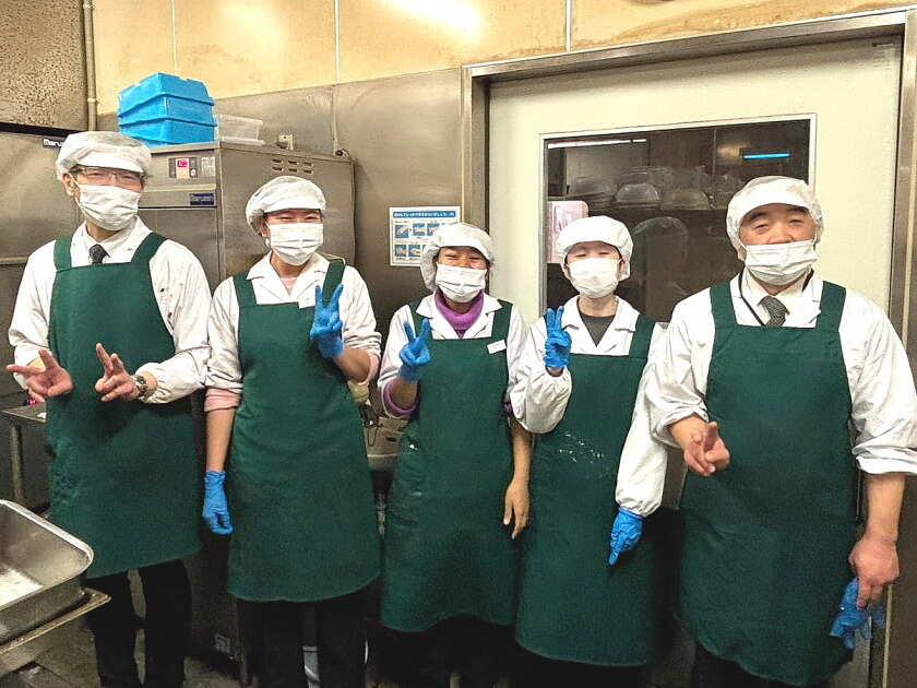 株式会社しげのや　しげのや光風台店の制服1