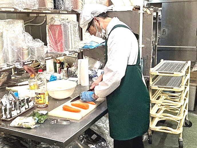 株式会社しげのや　しげのや五井店の制服1