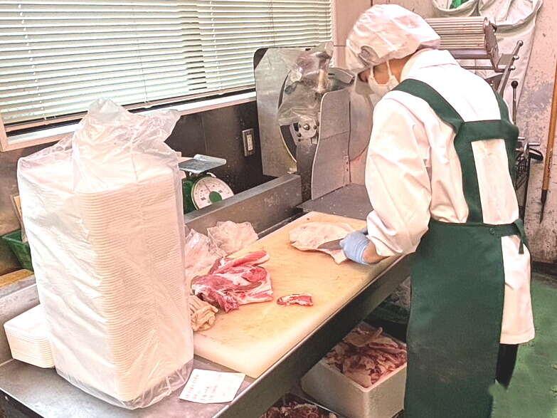 株式会社しげのや　しげのや光風台店の制服2