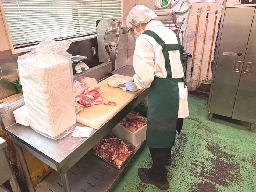 株式会社しげのや　しげのや光風台店の制服2