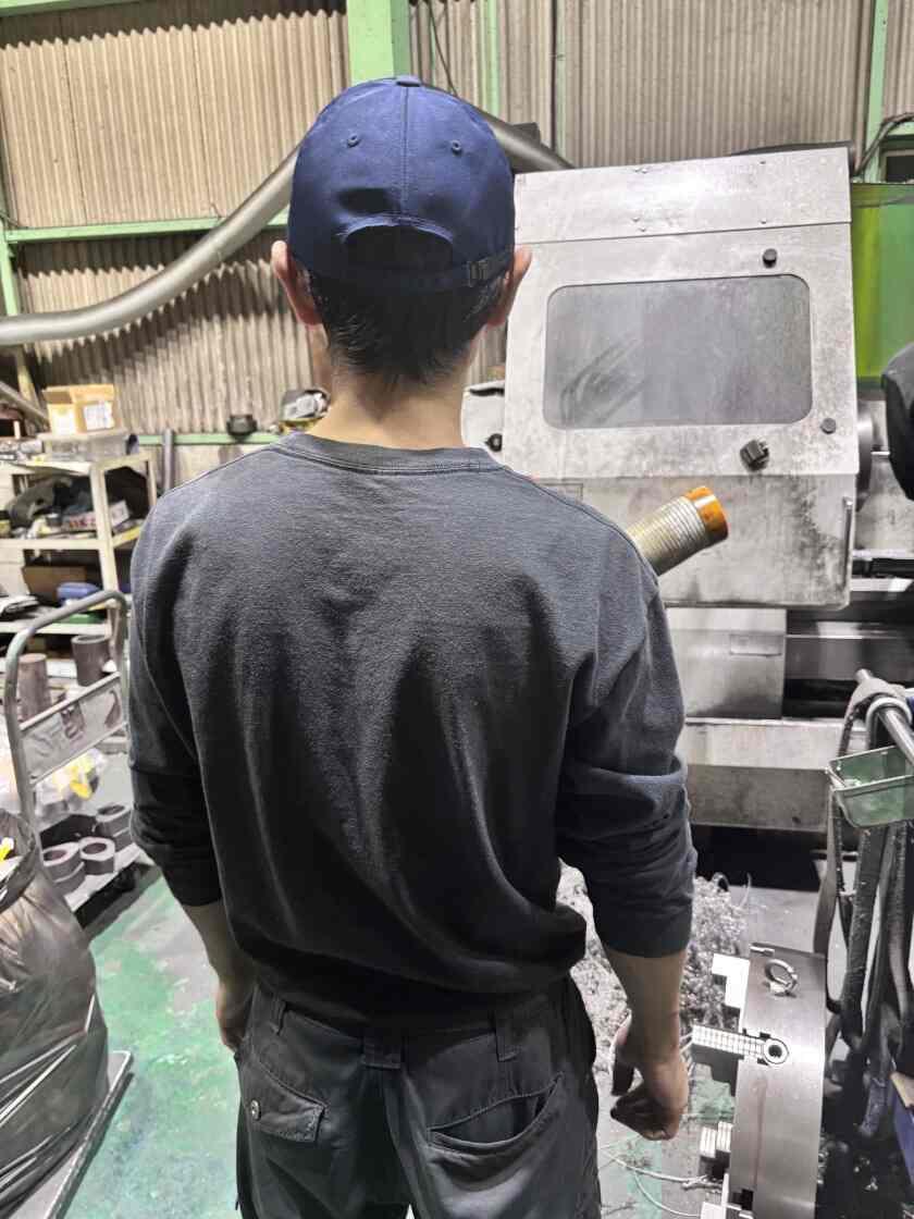 因幡鉄工所 福岡の制服3