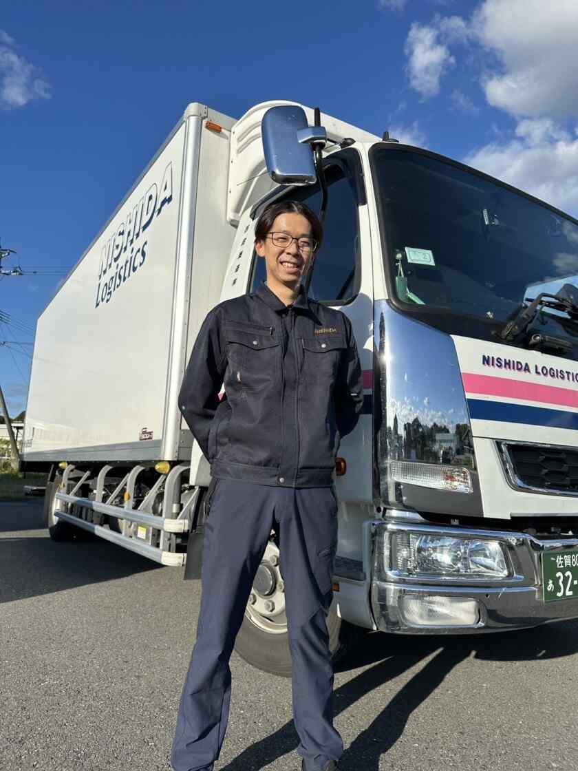 西田商運株式会社　北九州営業所の制服1