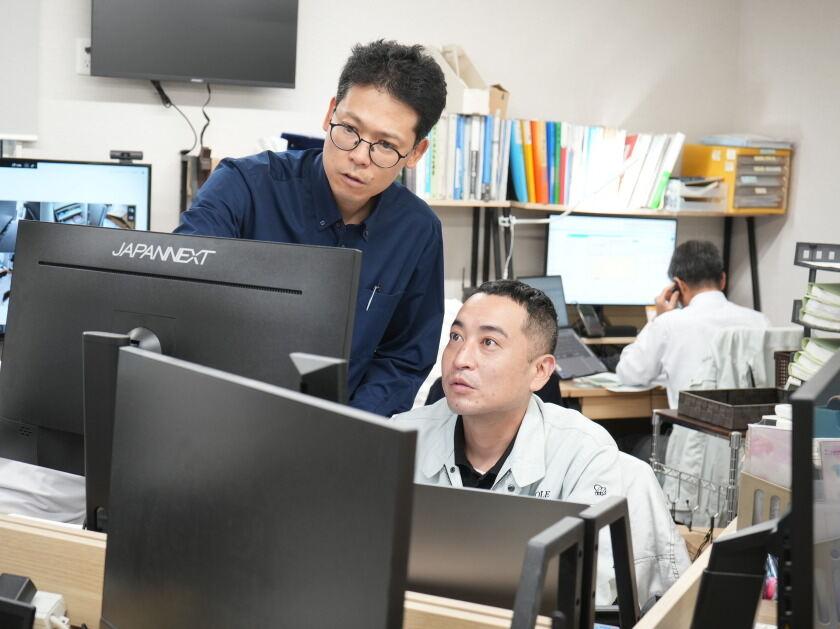 株式会社マンホール商会 株式会社マンホール商会【001】の制服2