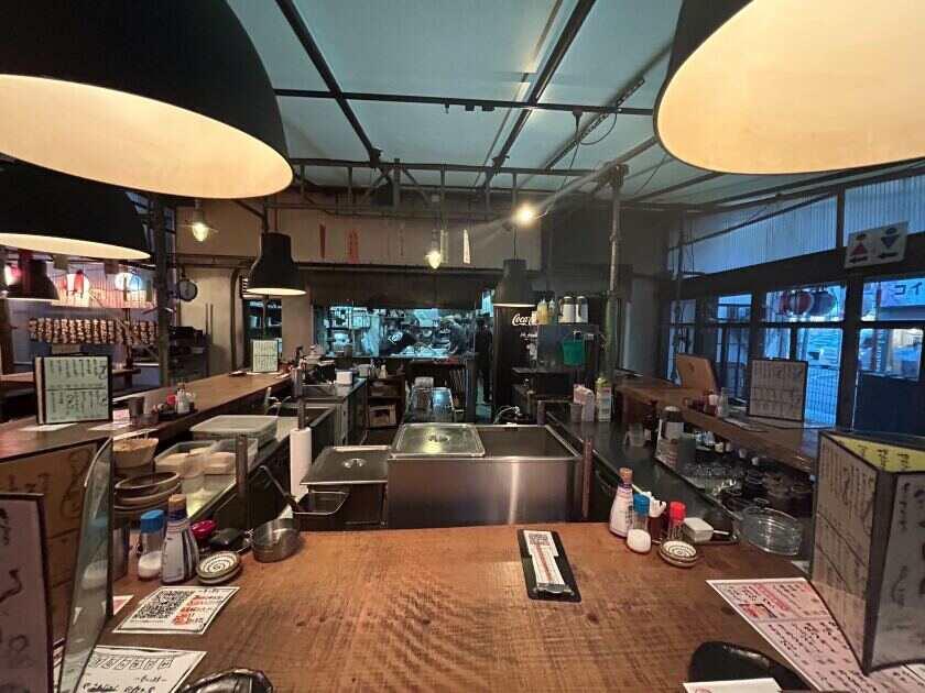 とり屋台清川本店　福岡の制服8