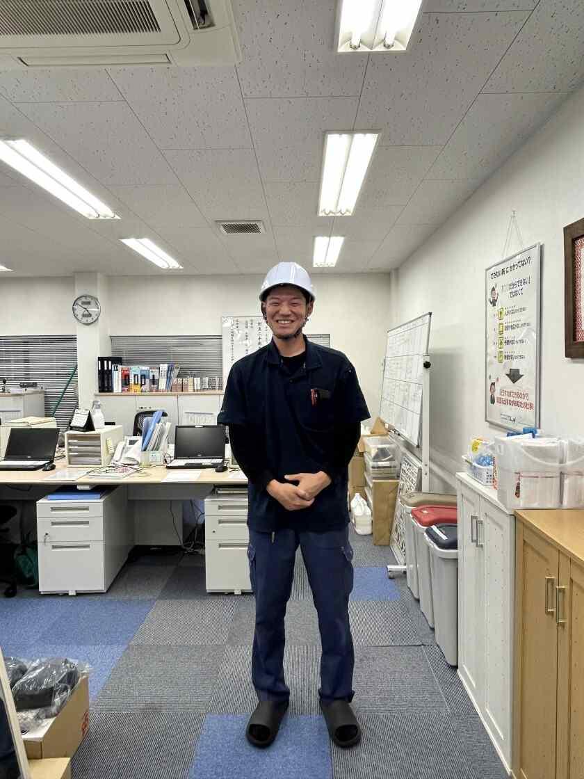 株式会社ケイ・コムレードの制服3